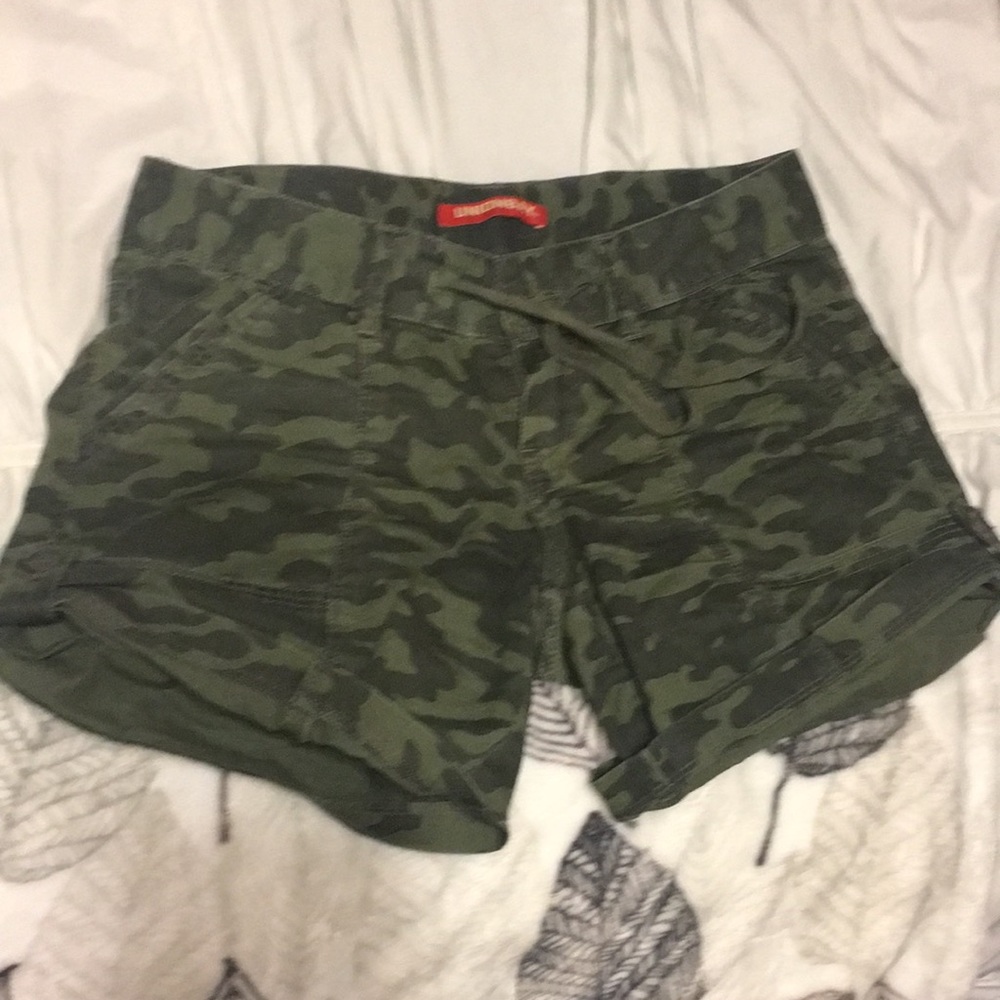Trendy army print shorts size 3